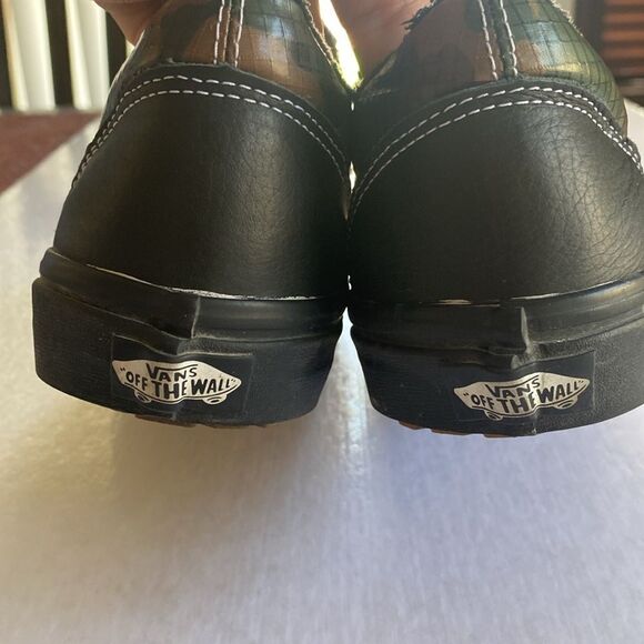 Vans Black and White Sneakers - Picture 8 of 9